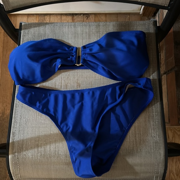 3 bikinis XL - Picture 4 of 4